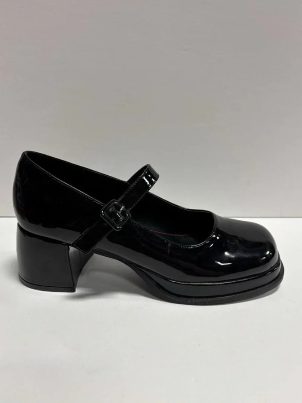 Steve Madden Big Kids’ Kitty, Black Mary Jane Pumps, Girls’ Size 7 M